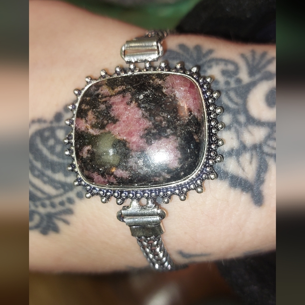 Rhodonite Toggle Bracelet - Picture 4 of 4
